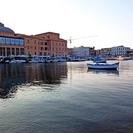 Dimora Falcone Apartment *